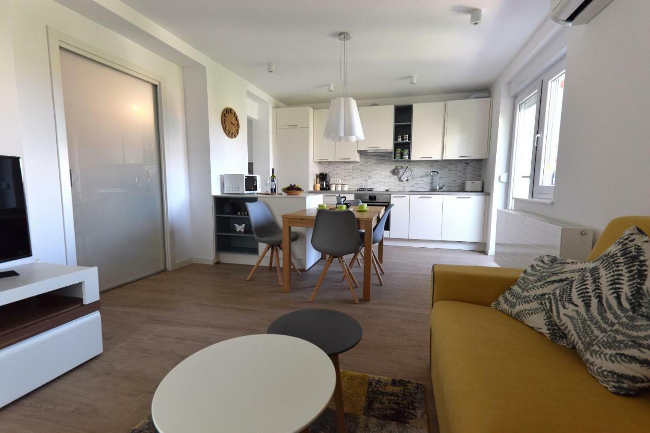 PUY Apartment Vostan מראה חיצוני תמונה